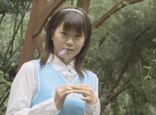 【無修正】ムチムチ少女の着エロ"マンモロ"ヌード
